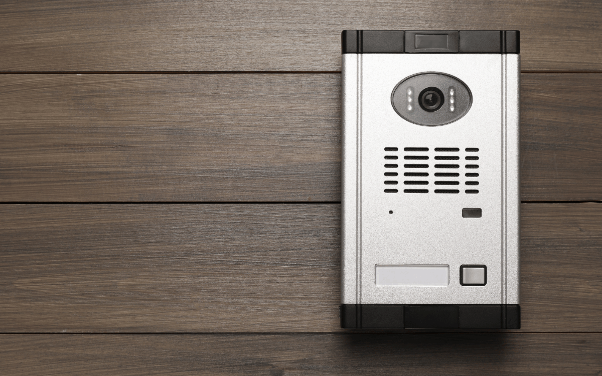 Sistema de videoportero para comunidad de vecinos con cámara integrada