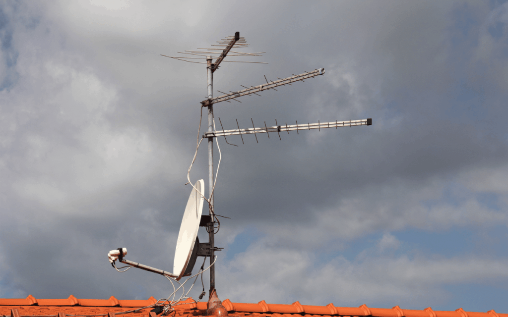 Sistema de recepción de televisión terrestre para viviendas